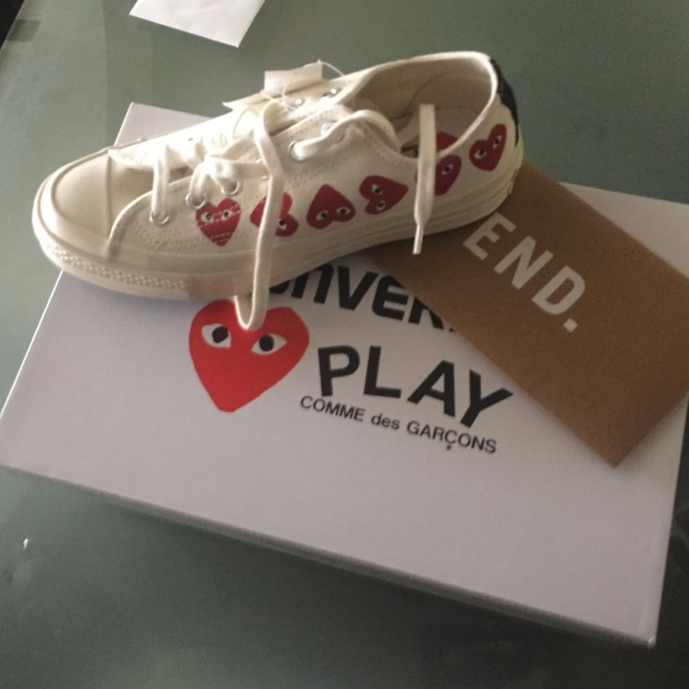 Comme de garçon converse